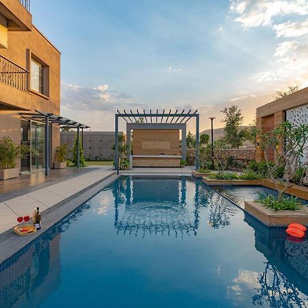 Noah'S Ark By Stayvista - Jaipur With Private Pool Dhānd Eksteriør billede