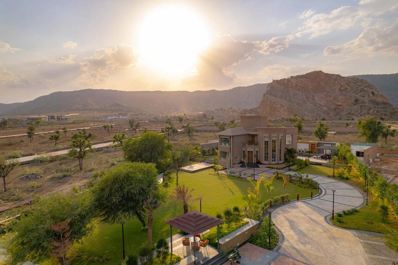 Noah'S Ark By Stayvista - Jaipur With Private Pool Dhānd Eksteriør billede
